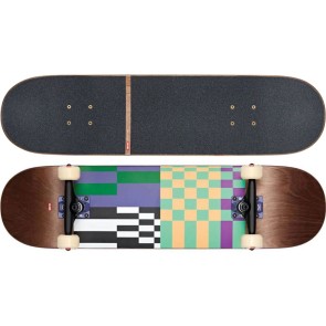 Globe Chisel 8.25 skateboard complete